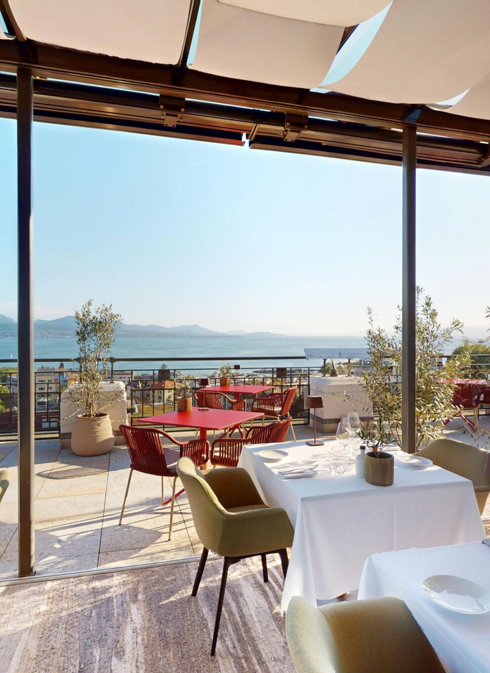 Sky-Lounge-Rooftop-06082026_073749